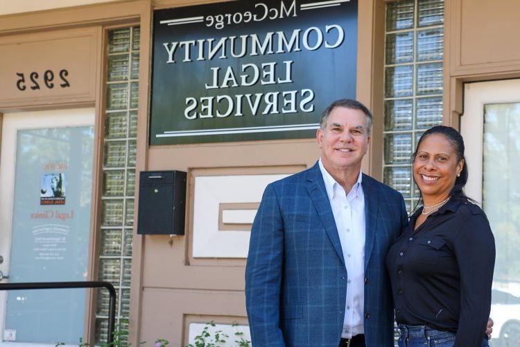 萨克拉门托-native Robert A. Buccola ’83, and his wife, Dr. Kawanaa卡特, have committed $3 million to establish the Buccola Family Homeless Advocacy Clinic Endowment.